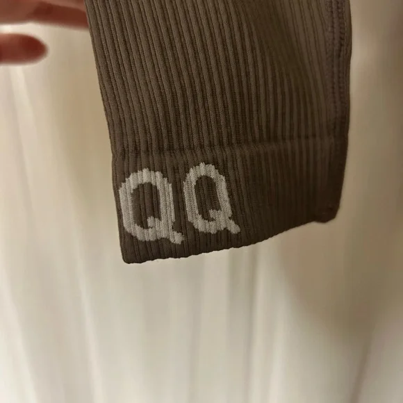 OQQ Brown Zip-Up Bodysuit - Picture 4 of 6